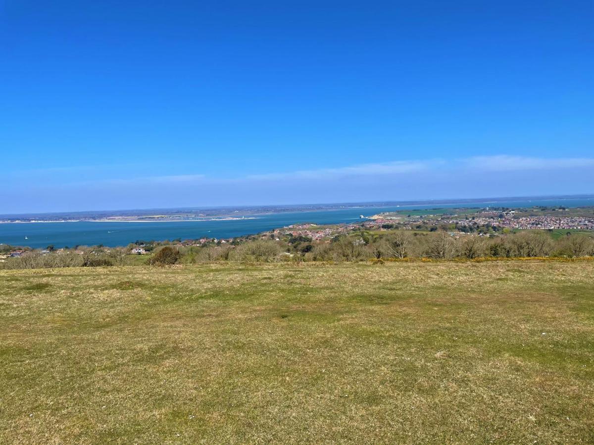 Cliffhanger 18 Castle Road Cowes  Buitenkant foto