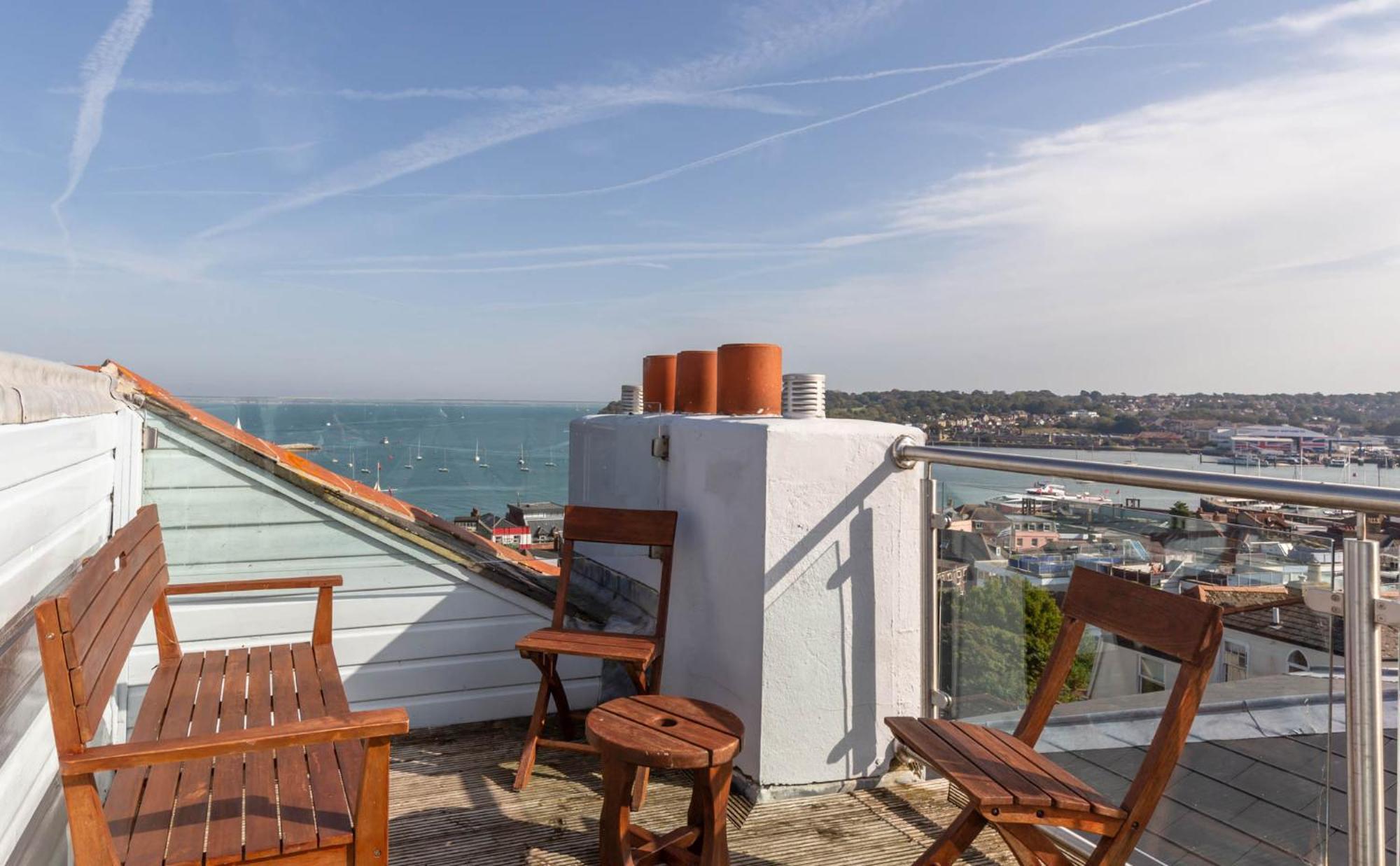 Cliffhanger 18 Castle Road Cowes  Buitenkant foto